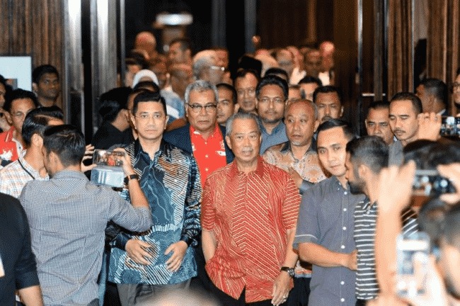 Siapa dua pemimpin PKR bertemu Azmin, apakah ini Langkah Sheraton 2?