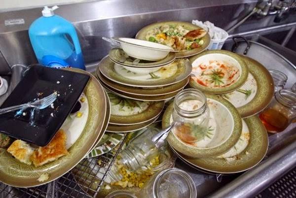 Restoran di Singapura pikat rakyat Malaysia dengan tawaran gaji RM11,000 untuk basuh pinggan